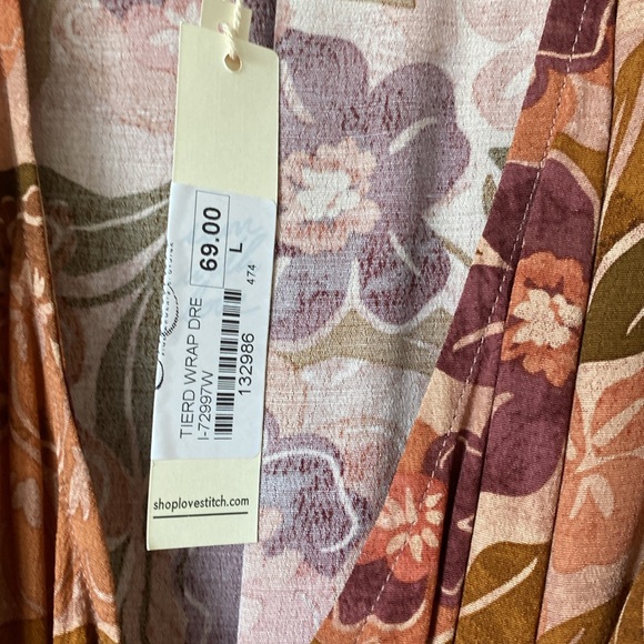 Love stitch wrap dress - Picture 4 of 4